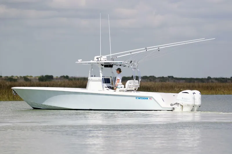 Slide: The Image of 32 Contender 32ST- Profile  2017 Contender 32ST - 4230011