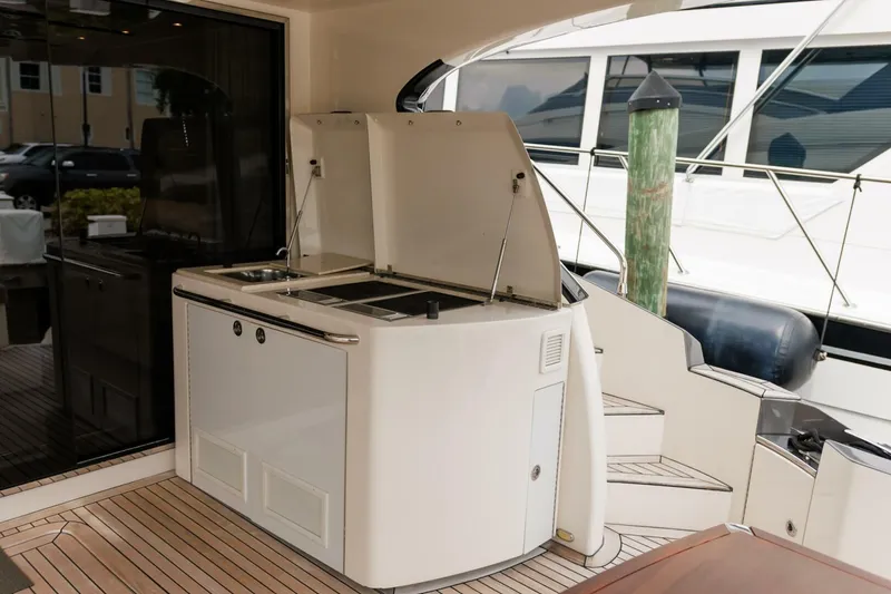 Slide: The Image of Marquis 660 Sport Yacht 2016 - 4231944