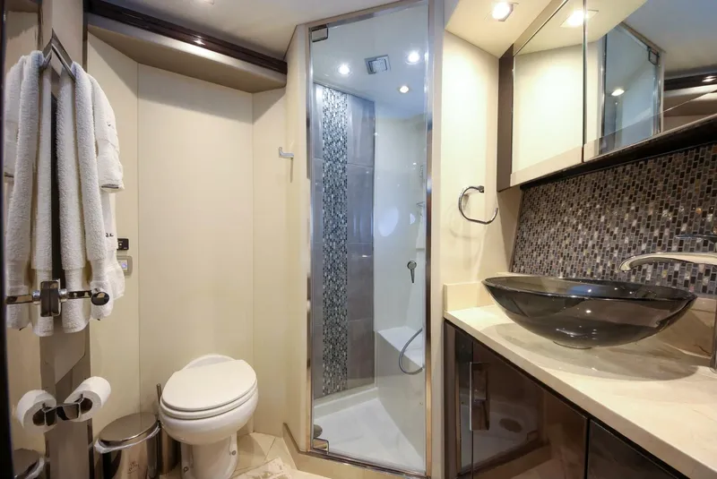 Slide: The Image of Marquis 660 Sport Yacht 2016 - 4231963
