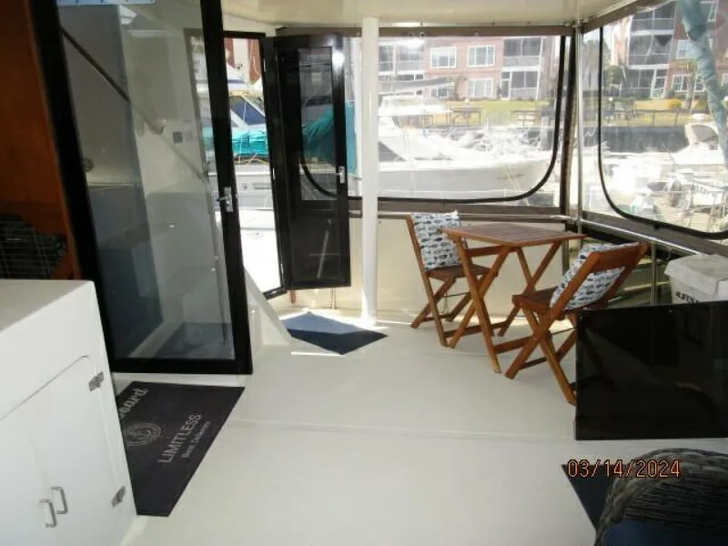 Slide: The Image of 48' Camargue sundeck starboard - 4236649