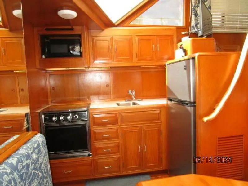 Slide: The Image of 48' Camargue galley3 - 4236608