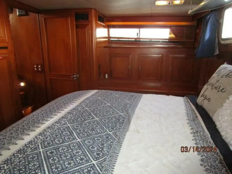 Slide: The Image of 48' Camargue master stateroom starboard - 4236627