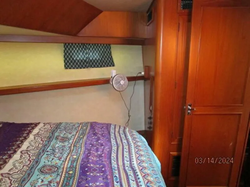 Slide: The Image of 48' Camargue guest stateroom starboard - 4236617