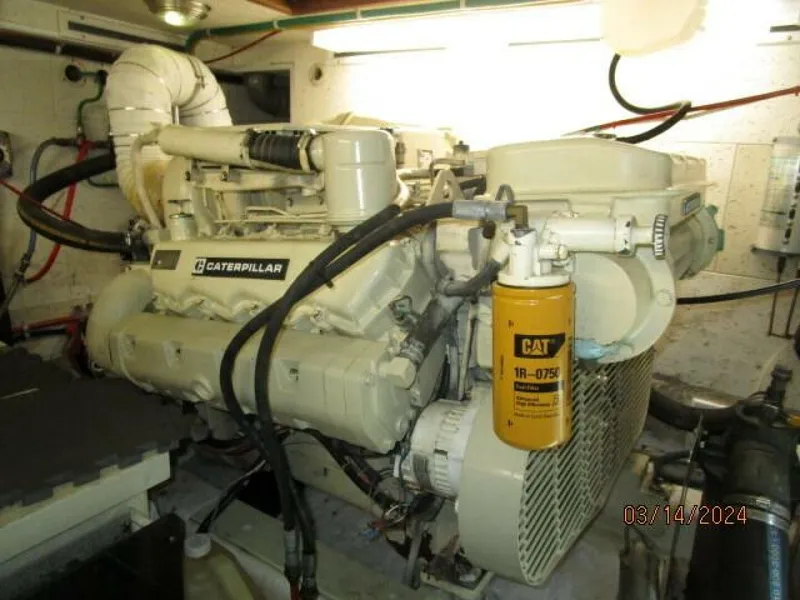 Slide: The Image of 48' Camargue port main engine - 4236631