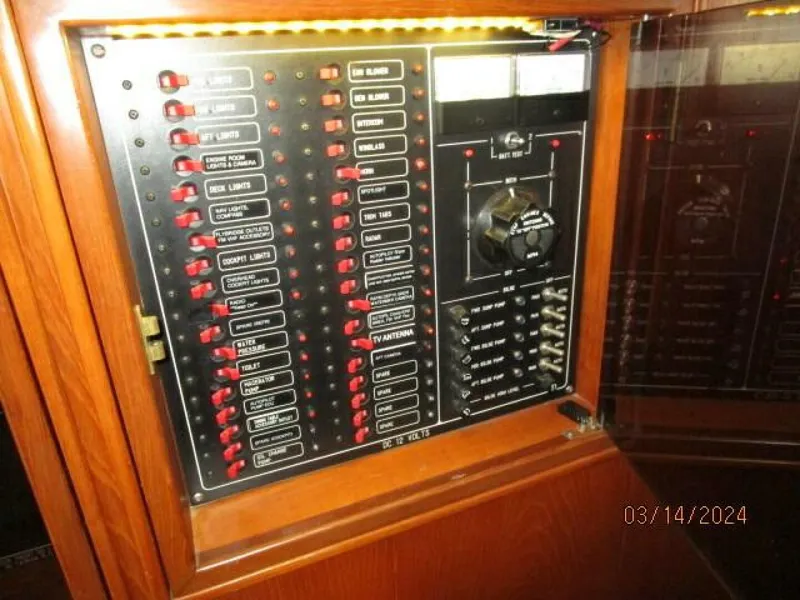 Slide: The Image of 48' Camargue electrical panel2 - 4236592