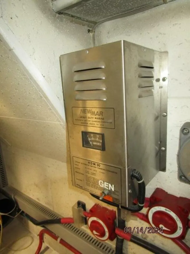 Slide: The Image of 48' Camargue battery charger - 4236585