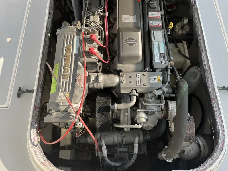 Slide: The Image of 2000 Albin 28 TE Engine - 4239307