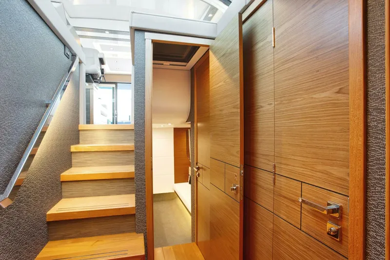 Slide: The Image of Tiara 53 Coupe 2019 - 4240109