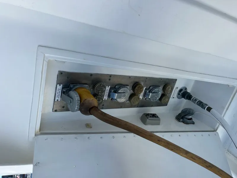 Slide: The Image of Hatteras 70' Cockpit Motor Yacht 1986 - 4242318