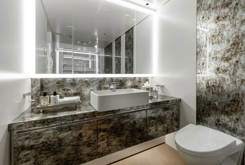 Slide: The Image of Guest 1 Bath - 4243888