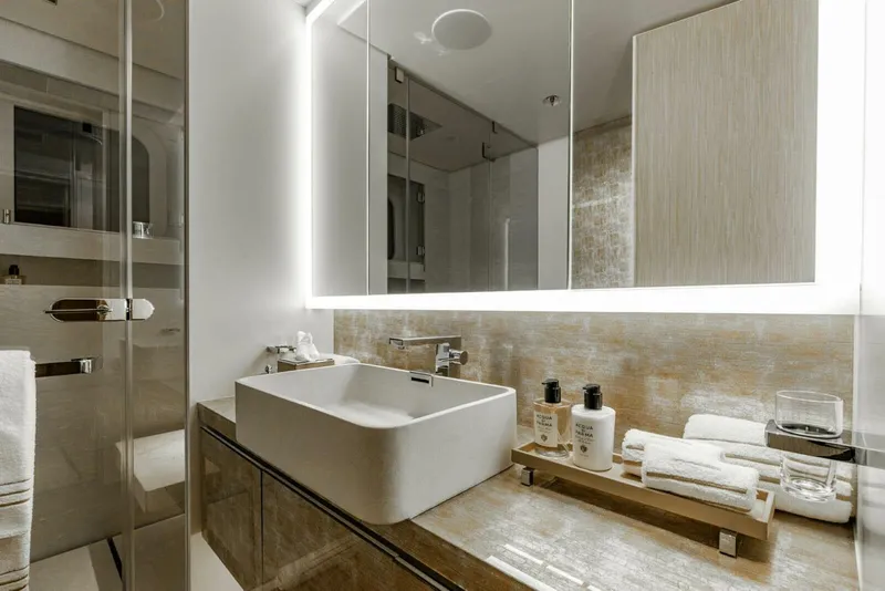 Slide: The Image of Guest 3 Bath - 4243893