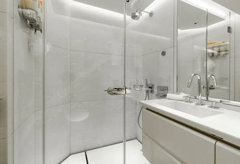 Slide: The Image of Captain's Bath - 4243903