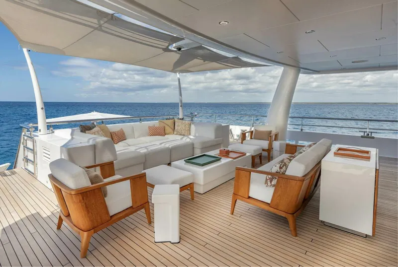 Slide: The Image of Aft Deck - 4243864