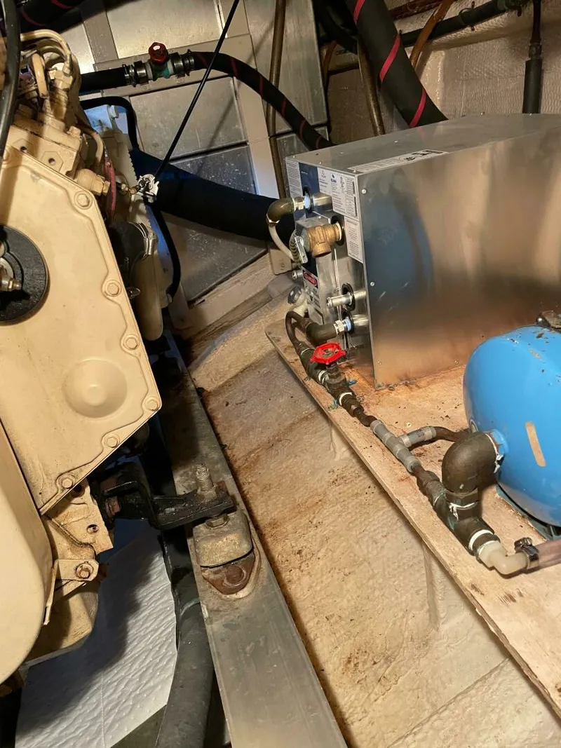 Slide: The Image of Grand Banks 42 Classic 1990 - 4243386