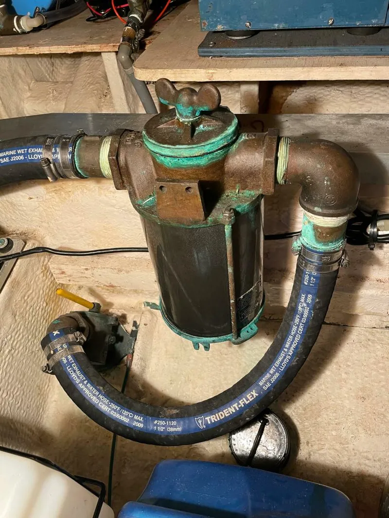 Slide: The Image of Grand Banks 42 Classic 1990 - 4243389