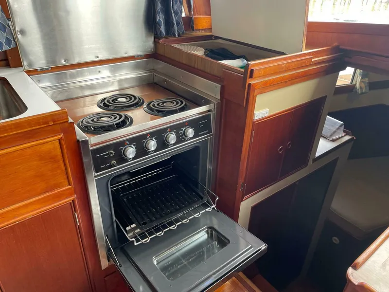 Slide: The Image of Grand Banks 42 Classic 1990 - 4243363