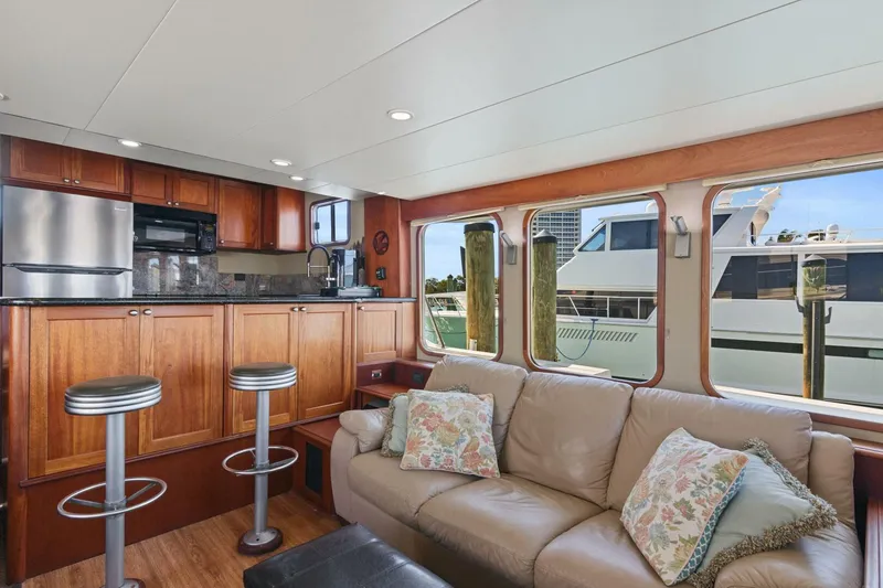 Slide: The Image of Northern Marine 5700 Expedition 2004 - 4245134