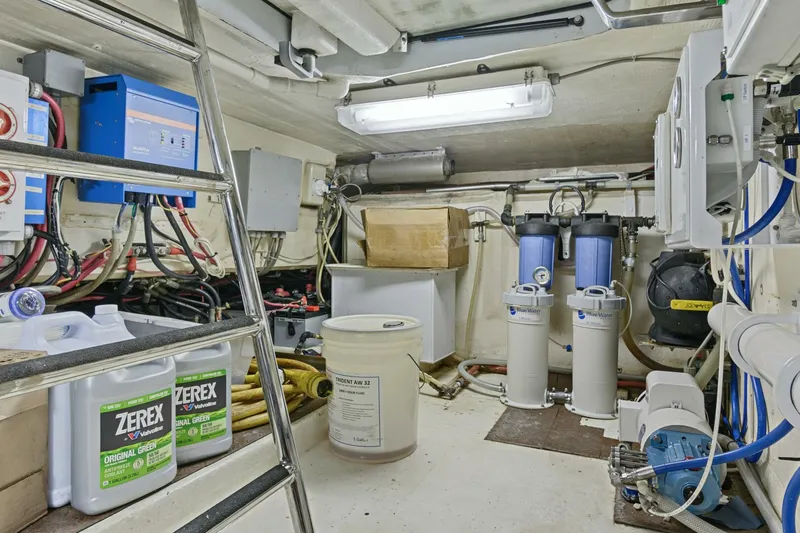 Slide: The Image of Northern Marine 5700 Expedition 2004 - 4245166