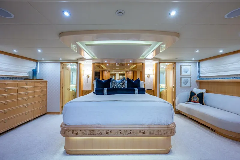 Slide: The Image of Crescent - Westport Pilothouse 1995 - 4258643
