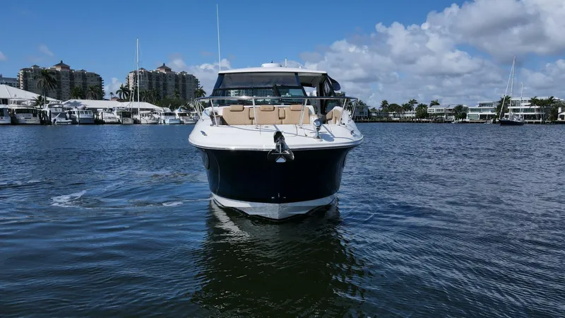 Slide: The Image of Sea Ray 320 Sundancer 2021 - 4362726