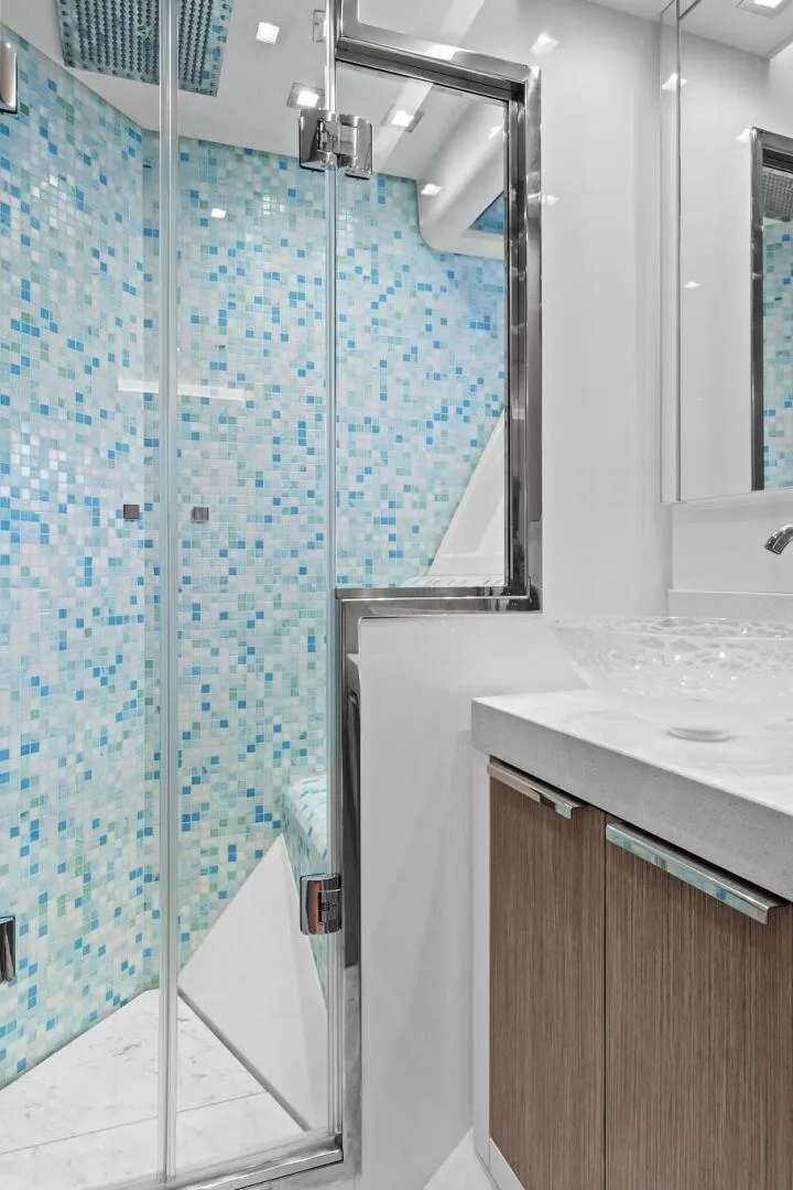 Slide: The Image of Monte Carlo MCY 76 Skylounge 2021 - 4249524