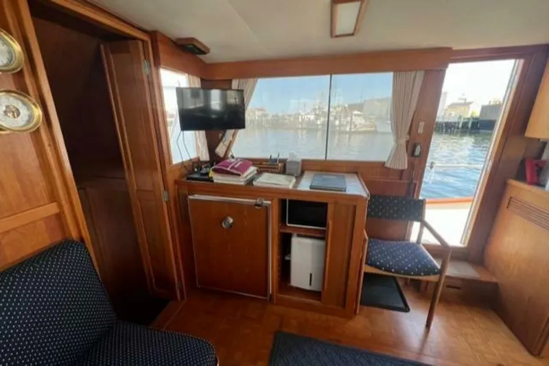 Slide: The Image of Grand Banks 42 Classic Trawler (Hull #1002) 1987 - 5144790