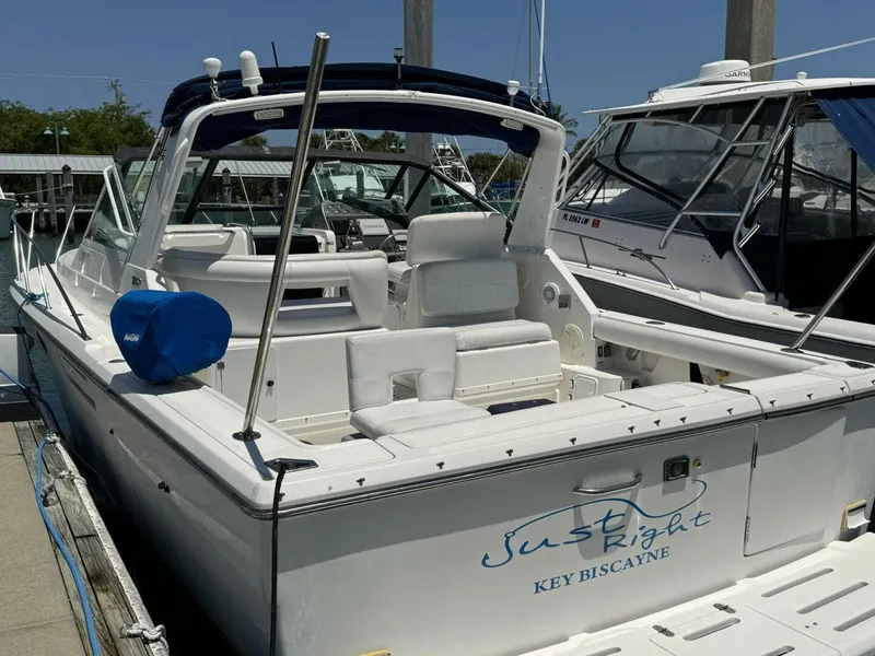 Slide: The Image of Tiara 3100 Open 2000 - 4321099