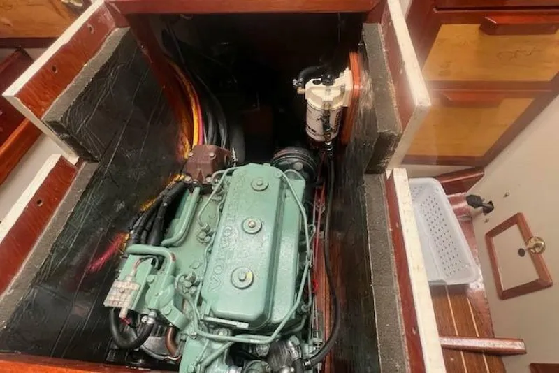 Slide: The Image of Custom Tumbleweed/Tony Skidmore 36 Fin Keel Cutter 2000 - 5145484