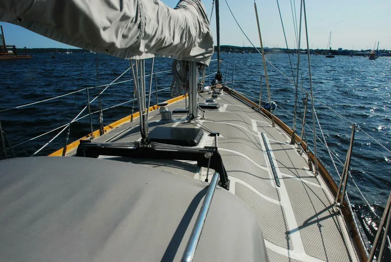 Slide: The Image of Custom Tumbleweed/Tony Skidmore 36 Fin Keel Cutter 2000 - 5145511