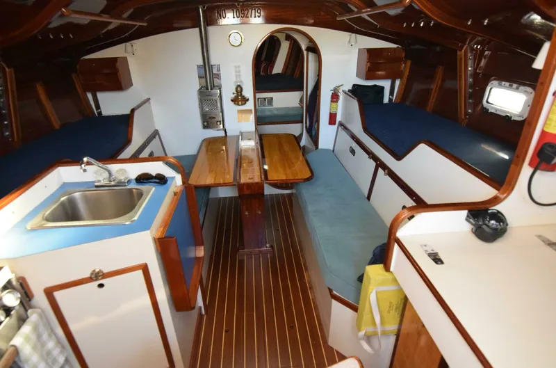 Slide: The Image of Custom Tumbleweed/Tony Skidmore 36 Fin Keel Cutter 2000 - 5145530