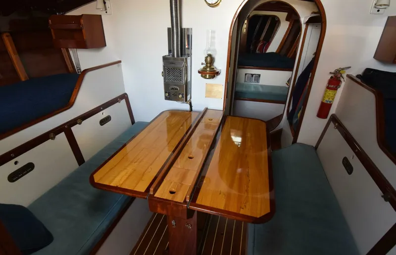 Slide: The Image of Custom Tumbleweed/Tony Skidmore 36 Fin Keel Cutter 2000 - 5145531