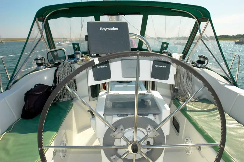 Slide: The Image of Beneteau Oceanis 351 1995 - 5145747