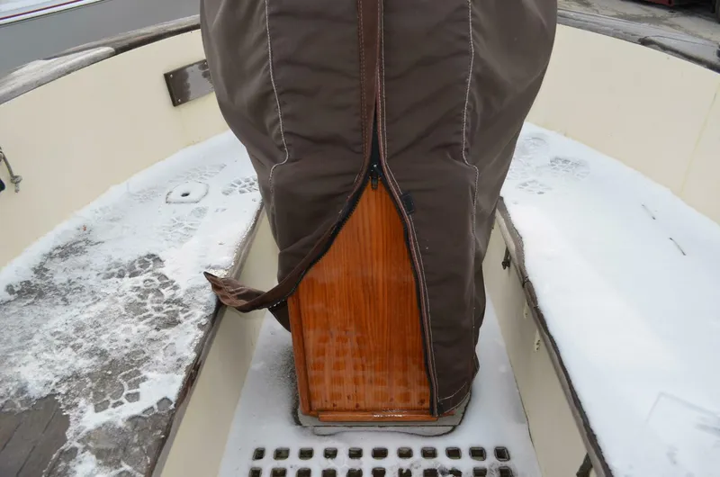 Slide: The Image of Young Sun Cutter 1982 - 5147510