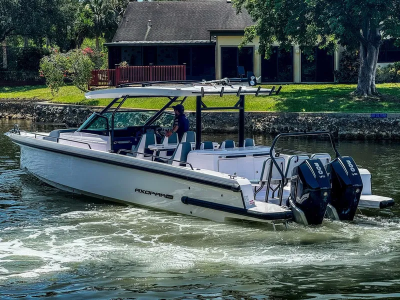 Slide: The Image of Axopar 37 Sun Top 2024 - 5351054