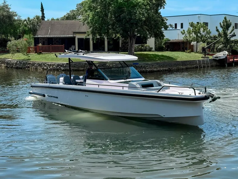 Slide: The Image of Axopar 37 Sun Top 2024 - 5351057