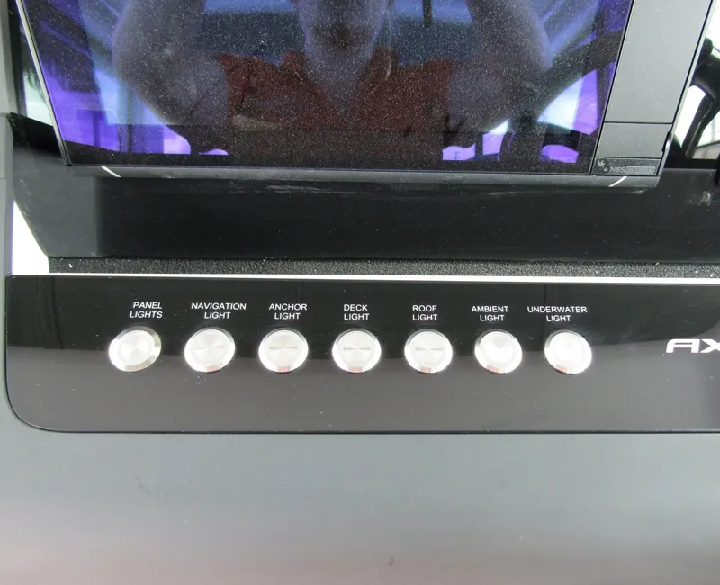 Slide: The Image of Axopar 37XC CROSS CABIN 2024 - 7466813