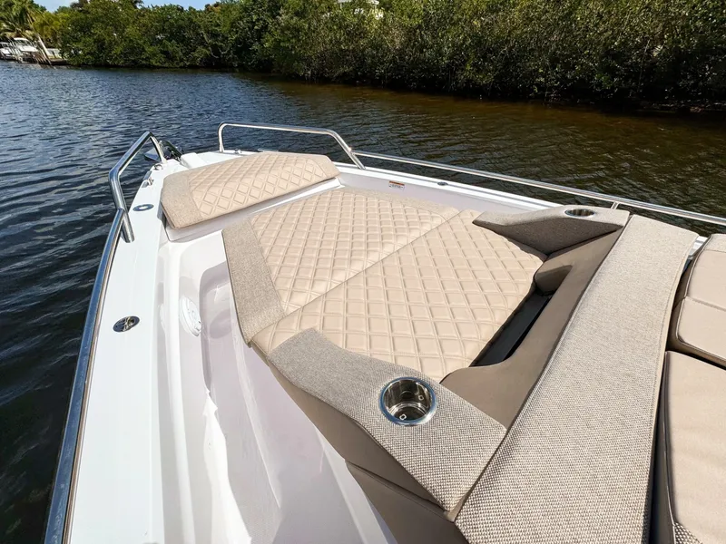 Slide: The Image of Axopar 37XC CROSS CABIN 2024 - 7466872