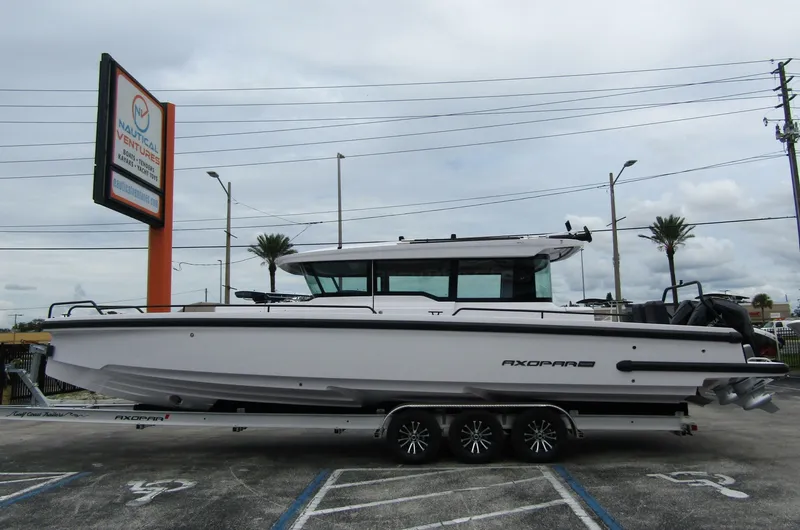 The Image of Axopar 37XC CROSS CABIN 2024 - 7466798