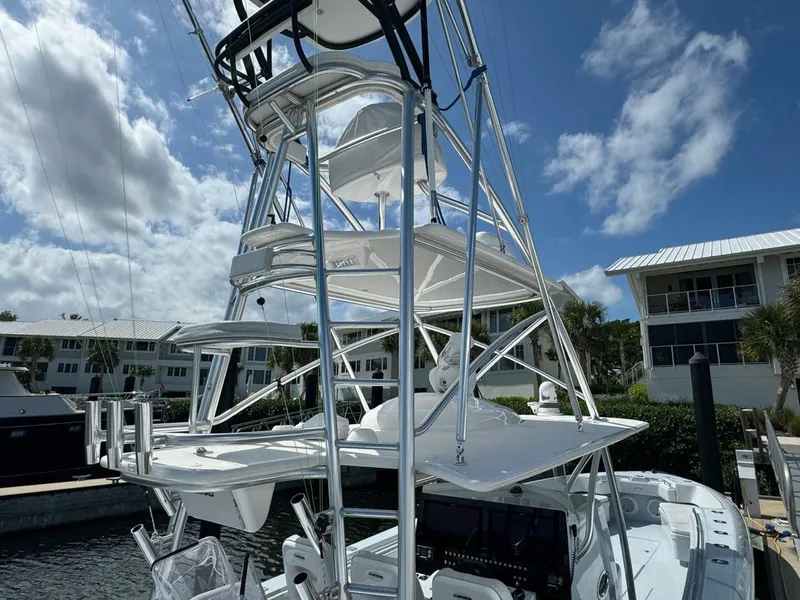 Slide: The Image of Contender 44 2022 - 4940125