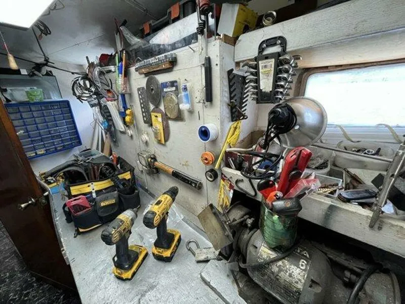 Slide: The Image of Canadian Sailcraft TDM OFFSHORE 1990 - 4257728