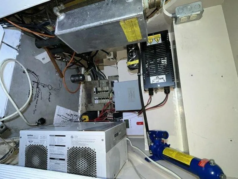 Slide: The Image of Canadian Sailcraft TDM OFFSHORE 1990 - 4257755