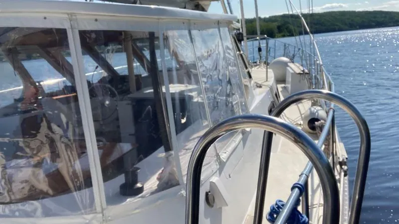 Slide: The Image of Canadian Sailcraft TDM OFFSHORE 1990 - 4899067