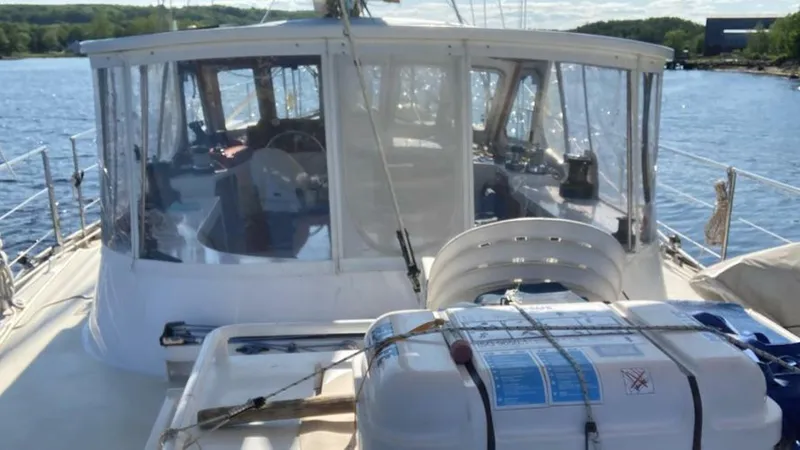 Slide: The Image of Canadian Sailcraft TDM OFFSHORE 1990 - 4899068