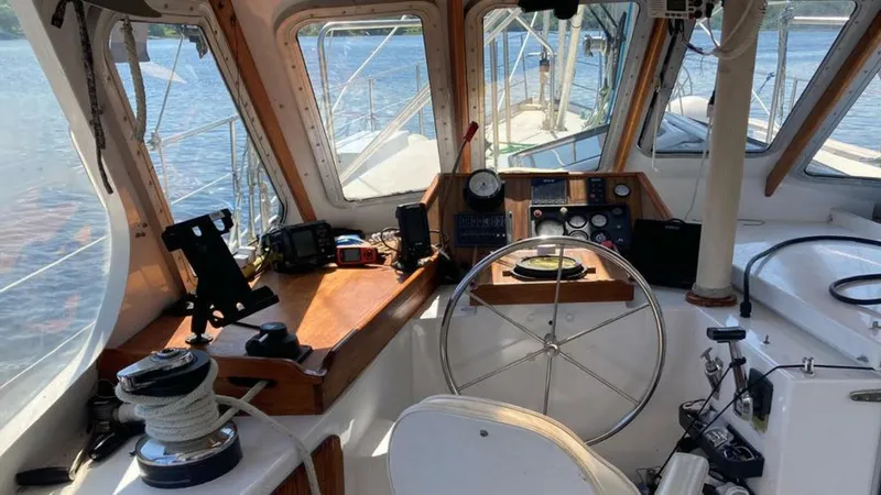 Slide: The Image of Canadian Sailcraft TDM OFFSHORE 1990 - 4899075