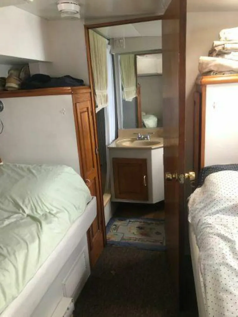 Slide: The Image of Canadian Sailcraft TDM OFFSHORE 1990 - 4899096