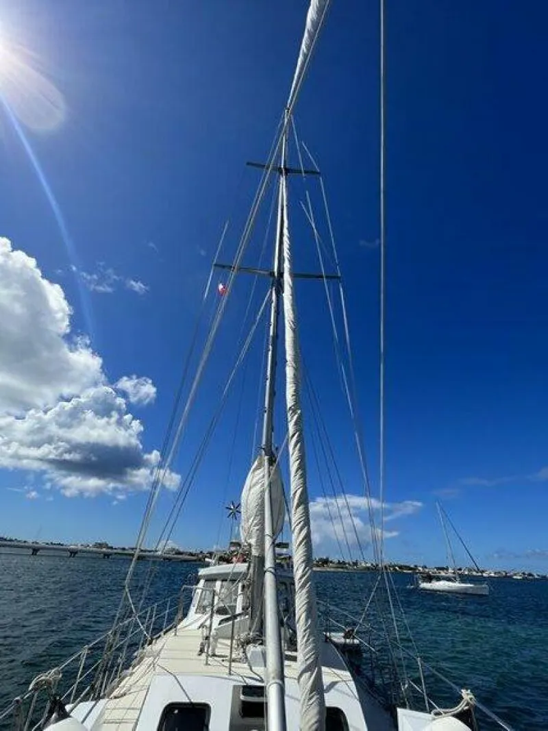 Slide: The Image of Canadian Sailcraft TDM OFFSHORE 1990 - 4257660