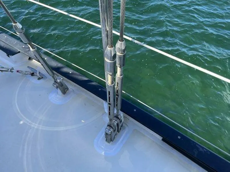 Slide: The Image of Canadian Sailcraft TDM OFFSHORE 1990 - 4257671