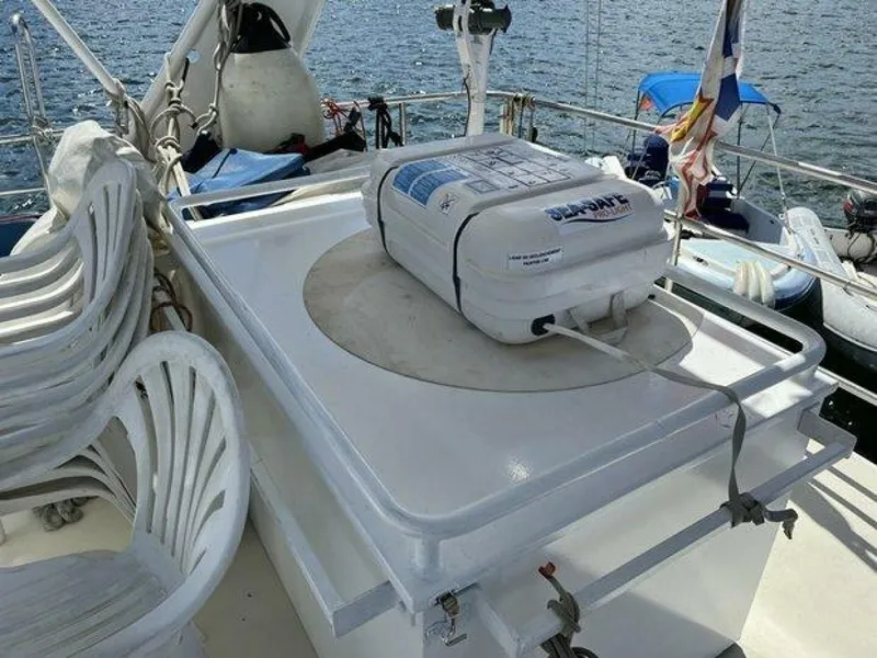 Slide: The Image of Canadian Sailcraft TDM OFFSHORE 1990 - 4257678