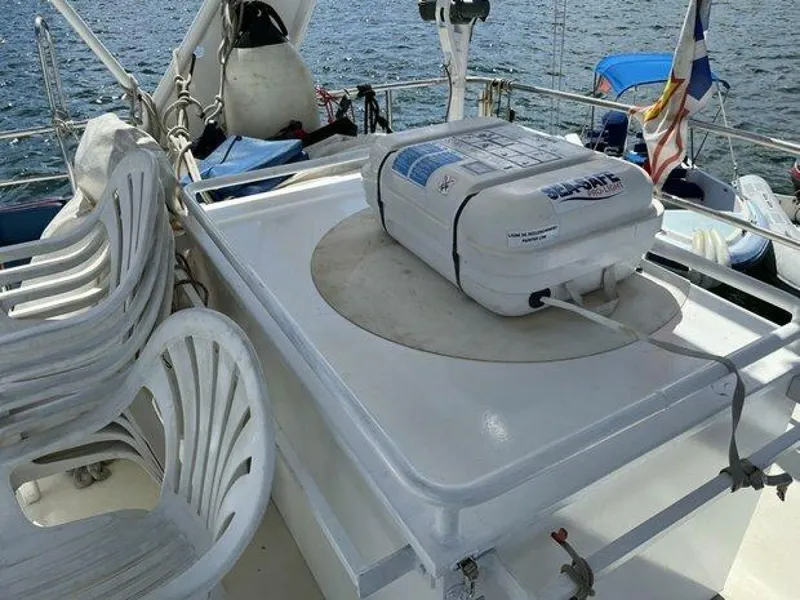 Slide: The Image of Canadian Sailcraft TDM OFFSHORE 1990 - 4257679