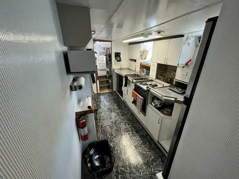 Slide: The Image of Canadian Sailcraft TDM OFFSHORE 1990 - 4257723